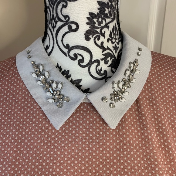 Faith and joy, women’s dusty rose blouse with gemstone collar accent, size XL - Picture 2 of 11